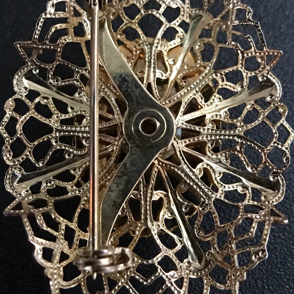 Fiery brooch/pin - Picture 3 of 3